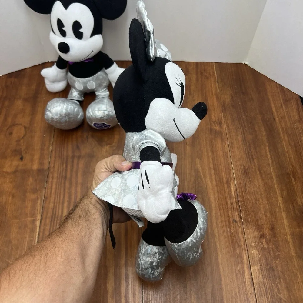 Disney 100 Years of Wonder Mickey & Minnie Mouse Plush Set 18